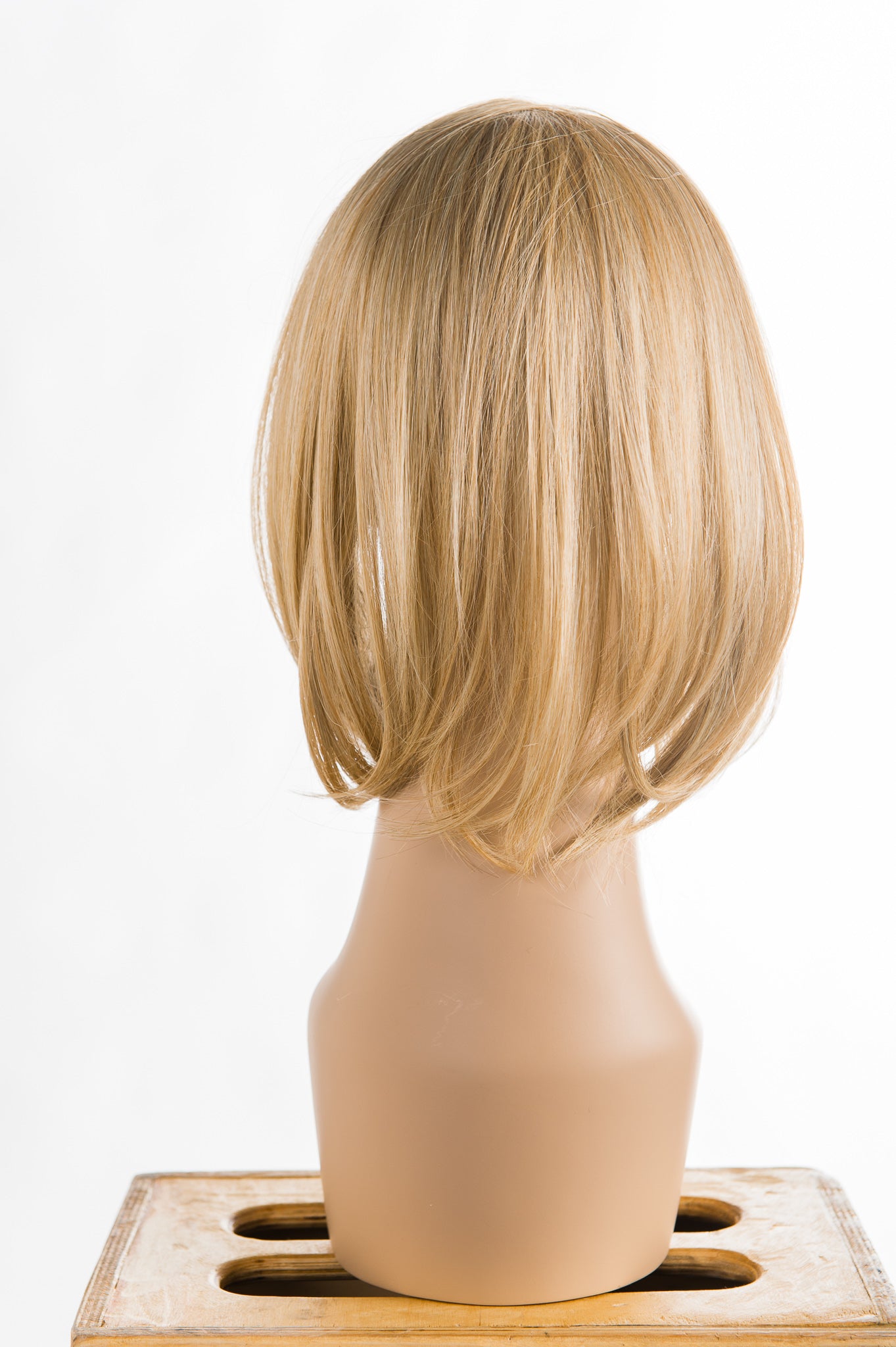 Descretly perfect - Synthetic heat friendly fiber, Topper